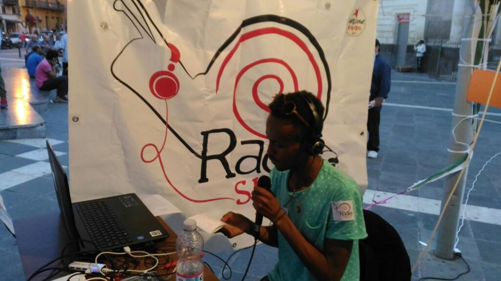 Continua il laboratorio di Web Radio a Milazzo.  La prima puntata di Radio Famiglia