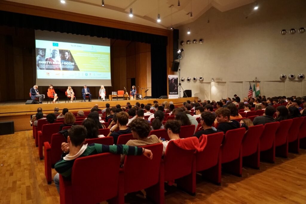 L’ultima tappa della campagna Diritti negli occhi a Messina